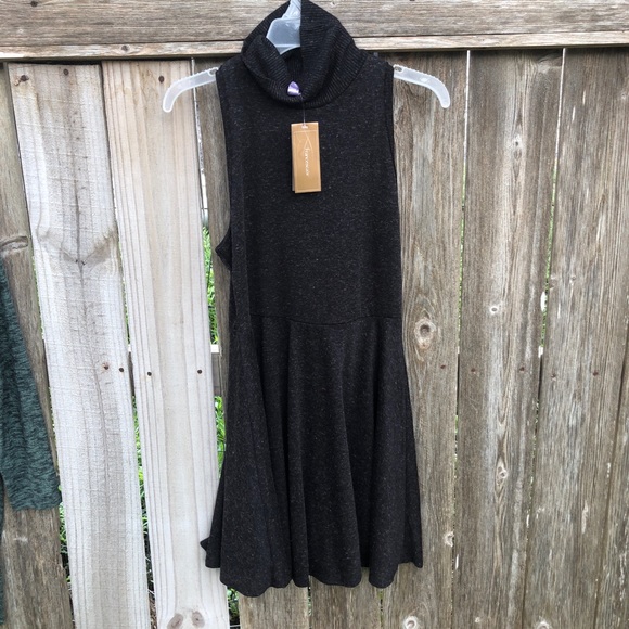 NWT: Francesca’s Turtleneck Dress - Picture 2 of 3